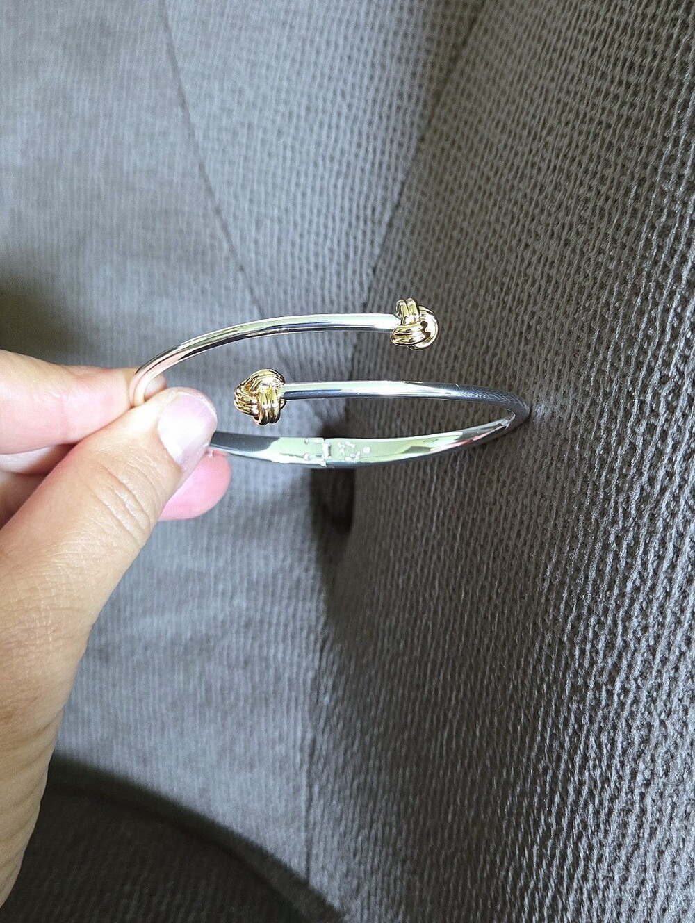 LAUREN Ralph Lauren Two✌️ Tone Knot Bypass Bangle Bracelet - NWT - Picture 16 of 16